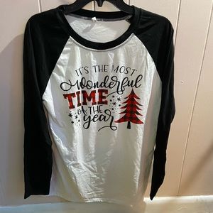 white christmas pajama top. Size Large